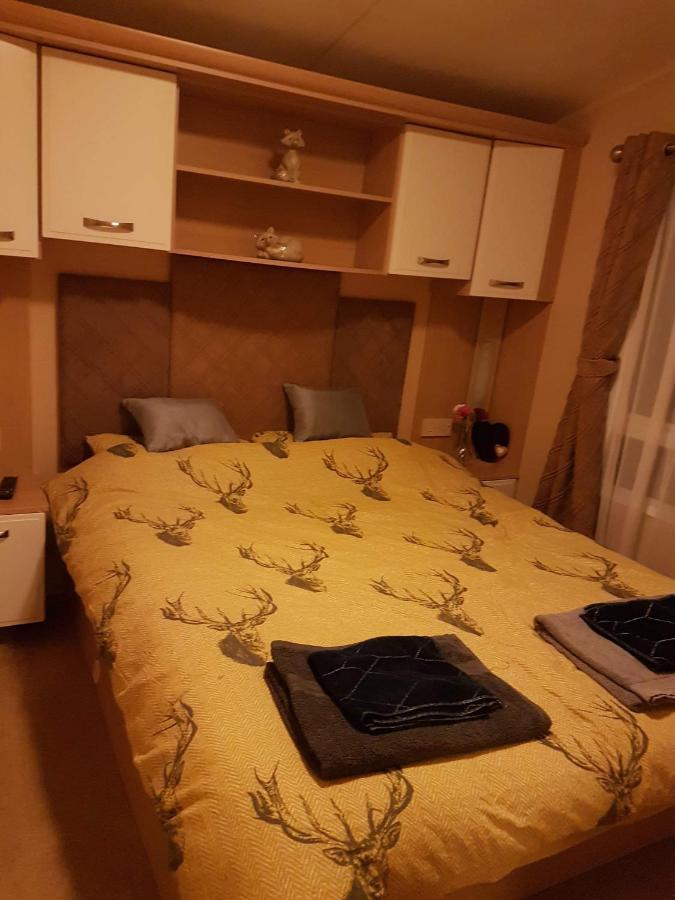 Caravan For Rent At Tattershall Holiday Park Buitenkant foto